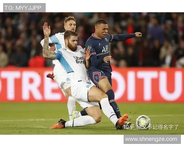 巴黎对阵马赛的精彩对决钟毅的战术分析与球员表现解读 巴黎对阵马赛的精彩对决钟毅的战术分析与球员表现解读