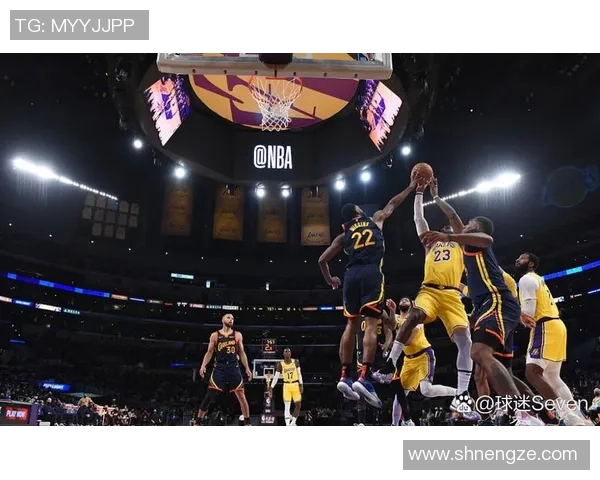 热火与湖人202对决精彩回顾双方明星球员表现分析与赛季前景展望